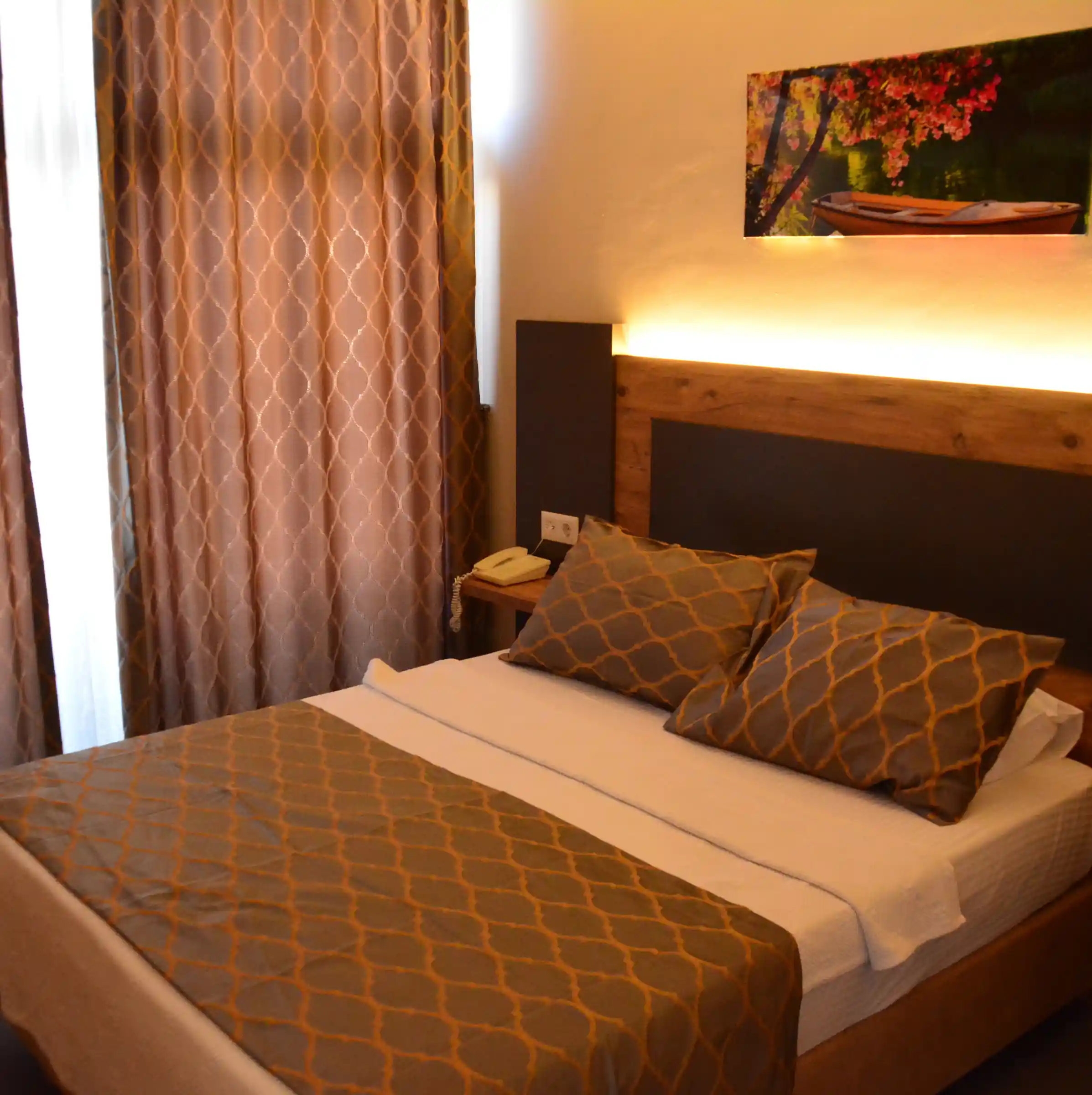 club-efes-otel-mersin-silifke-susanoglu-otelleri-deluxe-oda-fiyatlari