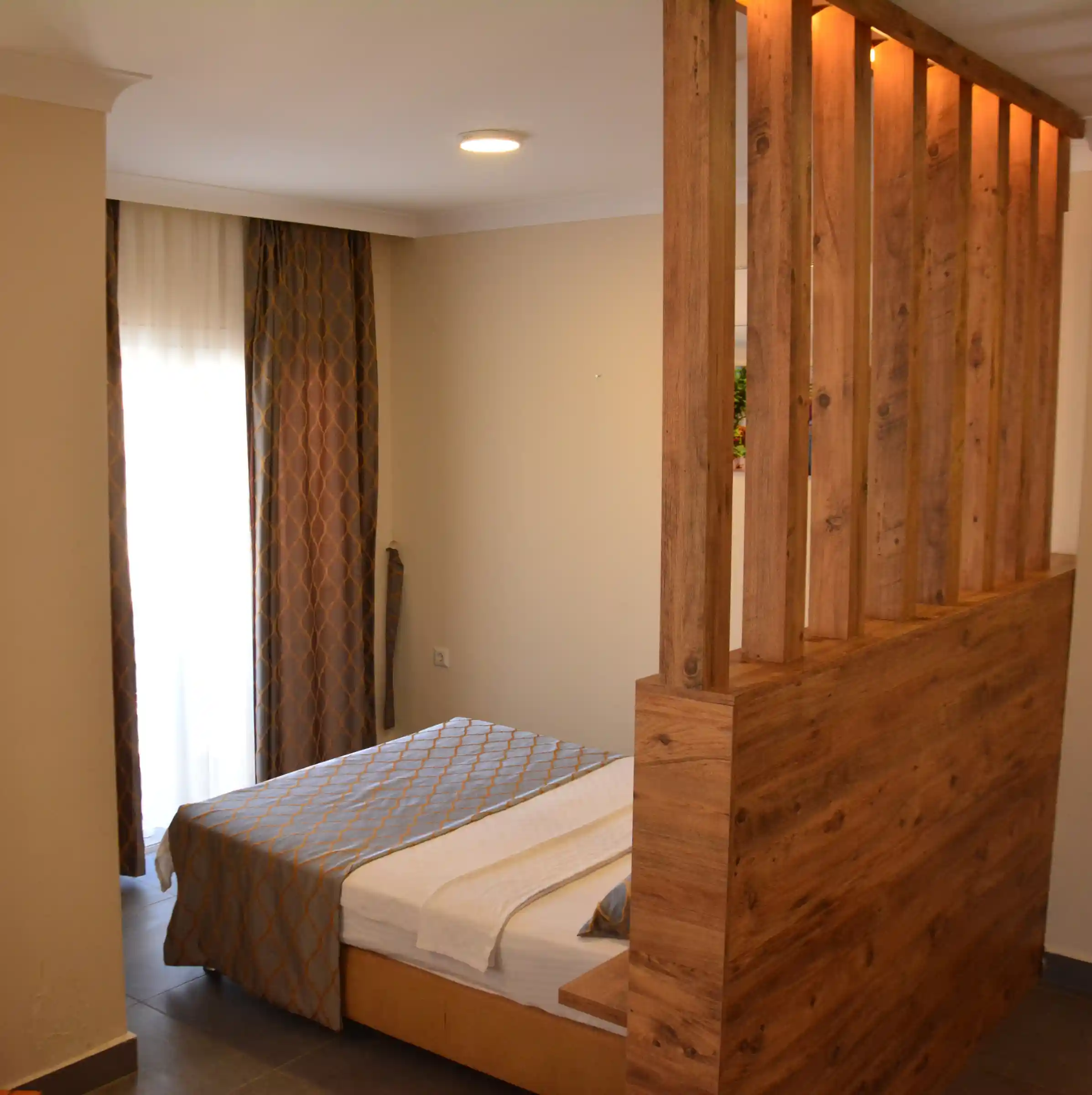 club-efes-otel-mersin-silifke-susanoglu-otelleri-grand-jakuzili-oda-fiyatlari